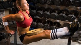 female working triceps